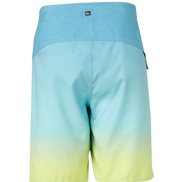 Quiksilver Men's New Fader 20" Board Shorts - Picture 2 of 10